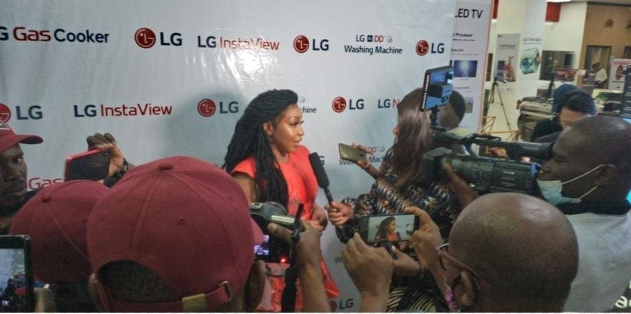 LG2